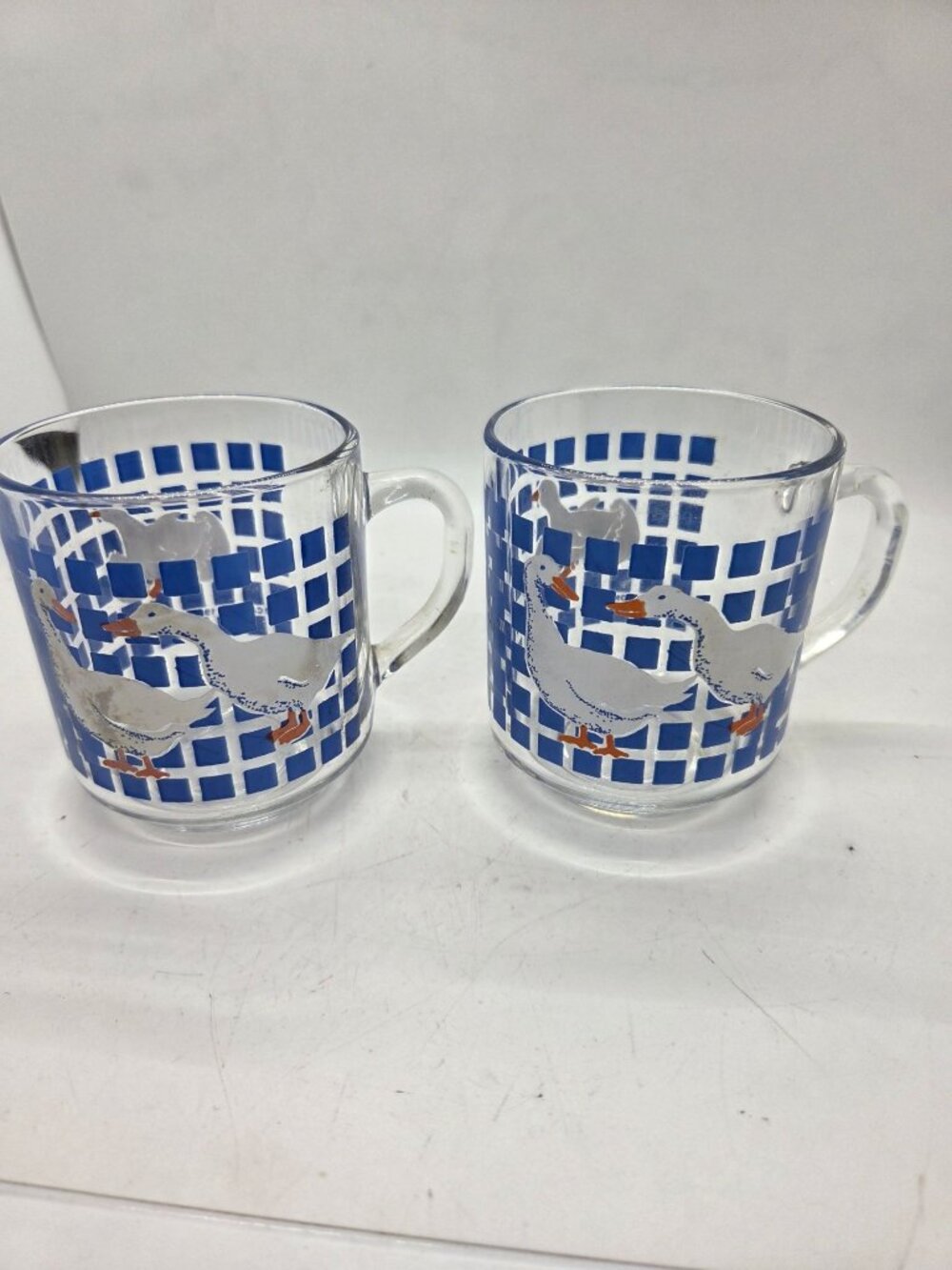 2 VTG Carlton 1982 Glass GOOSE Mugs Blue Checkered cottage core - Picture 6 of 8